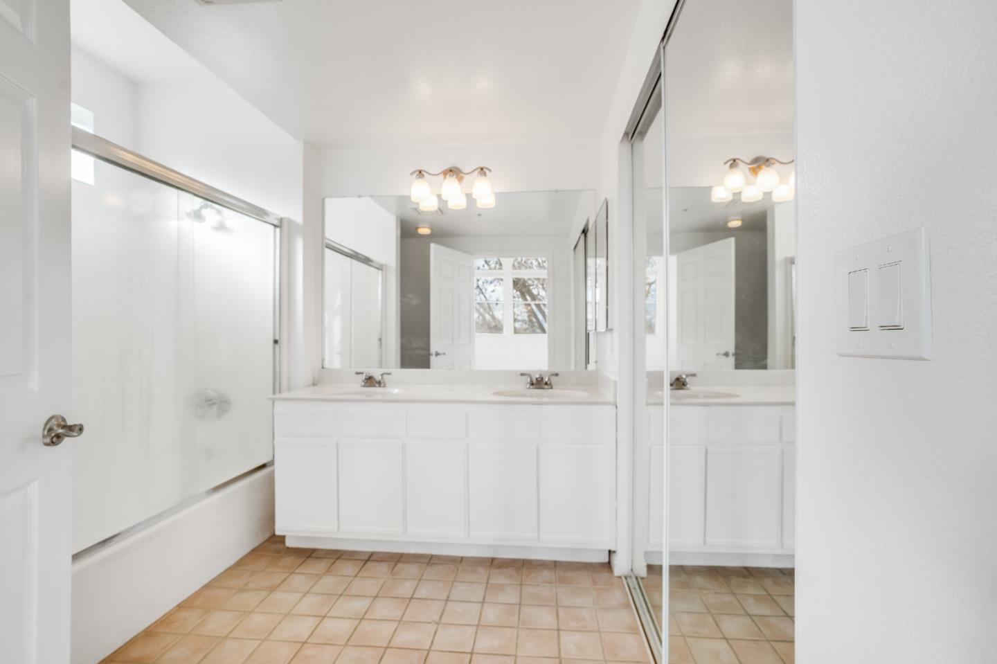 Photo #17: ML82032106 Listing: Photo #17