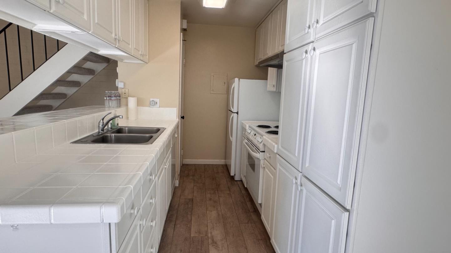 Detail Gallery Image 10 of 19 For 32656 Brenda Way #2,  Union City,  CA 94587 - 2 Beds | 1 Baths