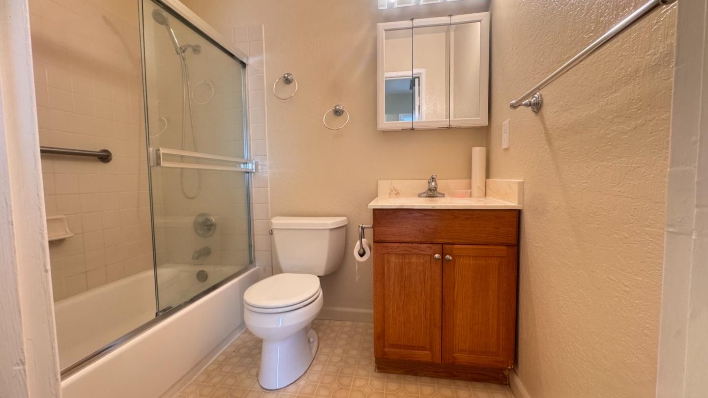 Detail Gallery Image 11 of 19 For 32656 Brenda Way #2,  Union City,  CA 94587 - 2 Beds | 1 Baths