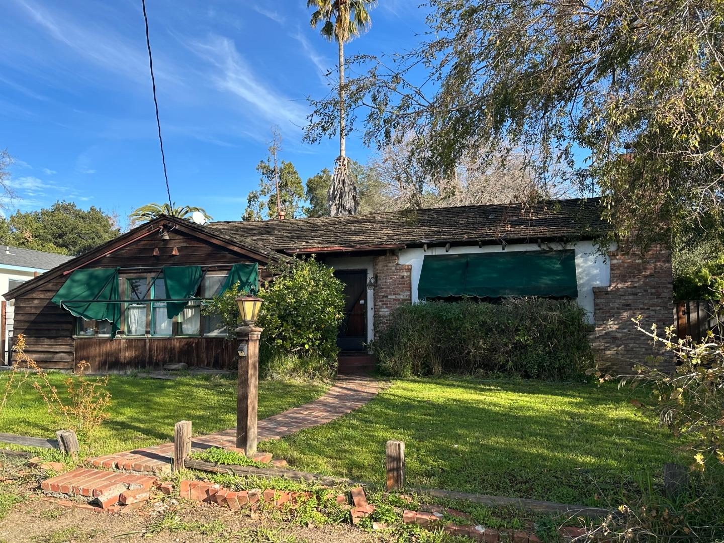 Front Image Thumbnail for ML82032108