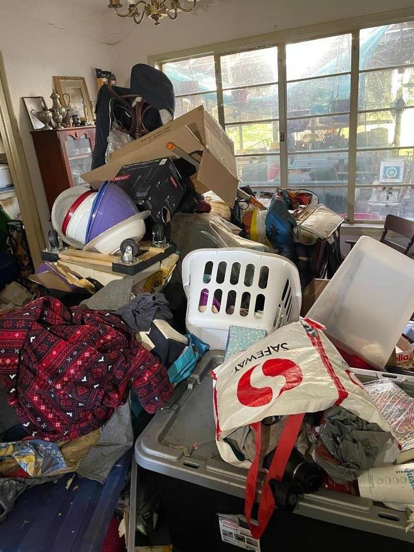 Detail Gallery Image 3 of 14 For 126 Mountain View Ave, San Jose,  CA 95127 - 2 Beds | 1 Baths