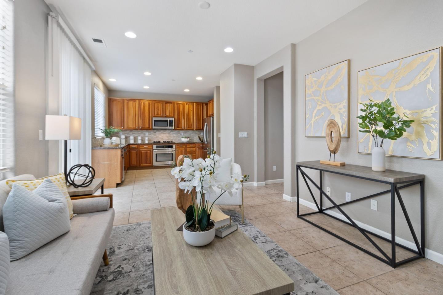 Detail Gallery Image 13 of 35 For 8980 Acorn Way, Gilroy,  CA 95020 - 4 Beds | 2 Baths