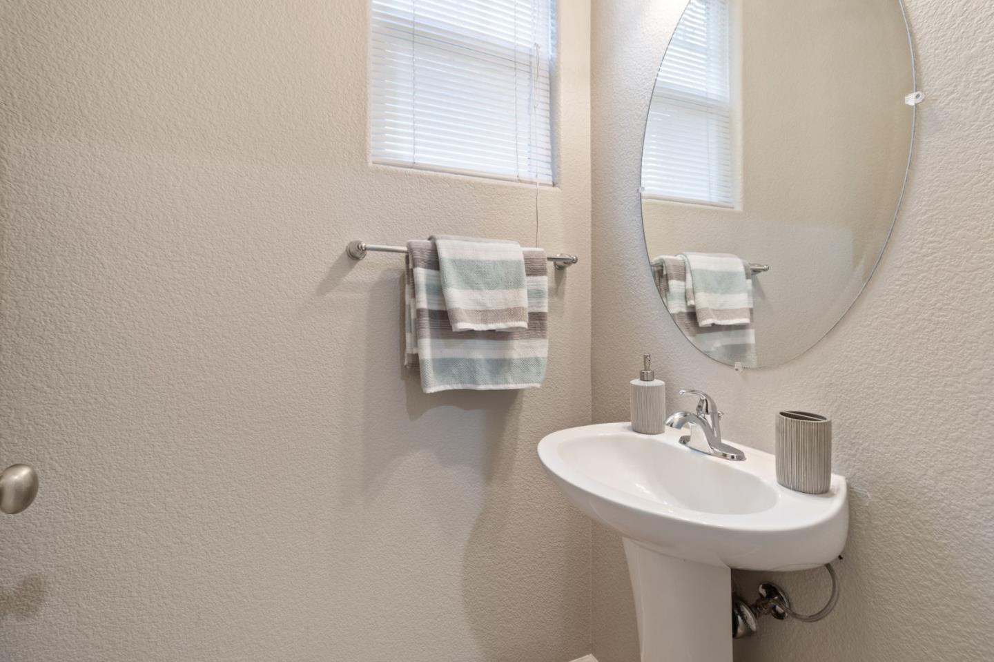 Detail Gallery Image 14 of 35 For 8980 Acorn Way, Gilroy,  CA 95020 - 4 Beds | 2 Baths