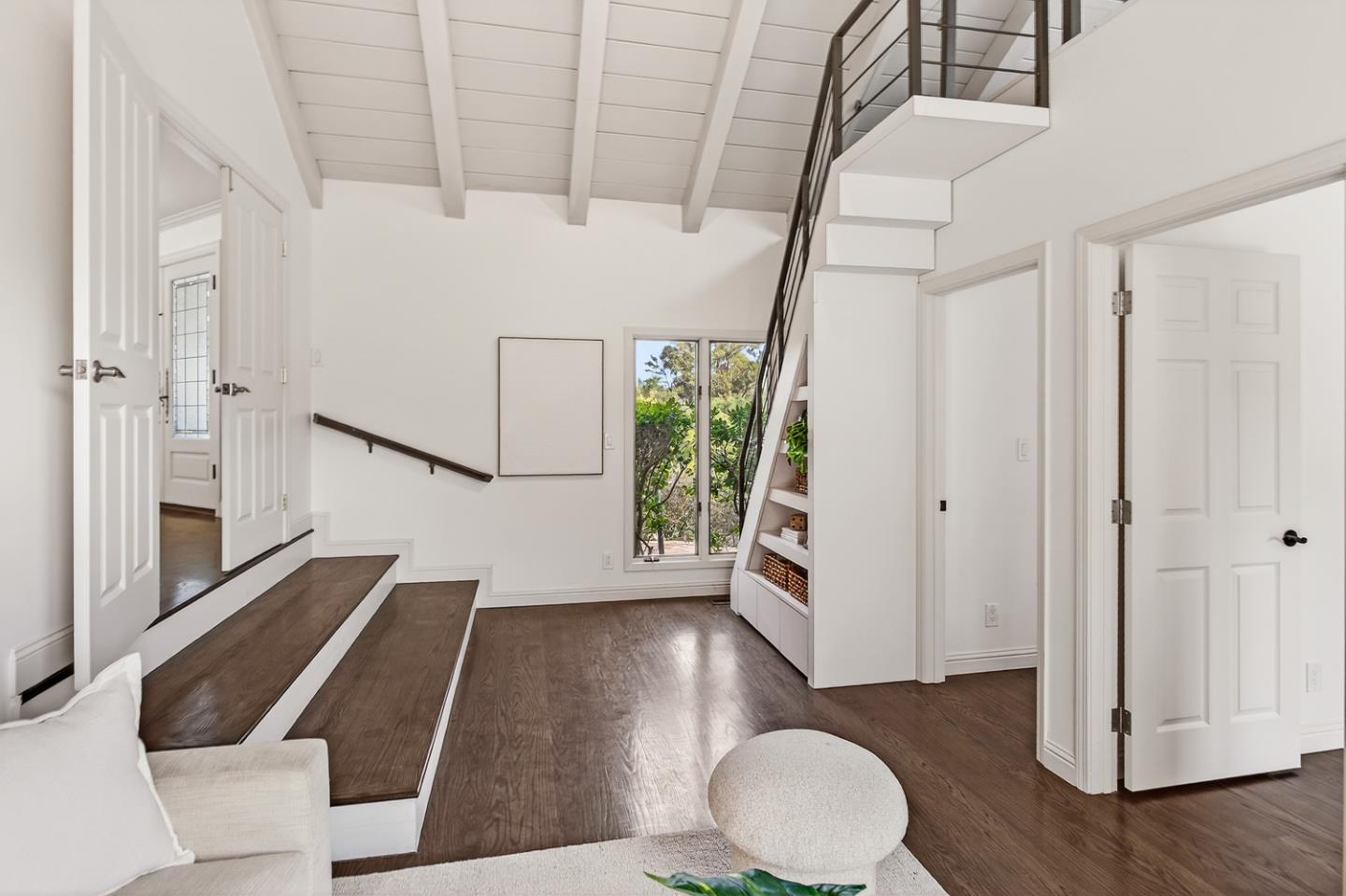 Detail Gallery Image 25 of 48 For 12911 Atherton Ct, Los Altos Hills,  CA 94022 - 5 Beds | 3/1 Baths