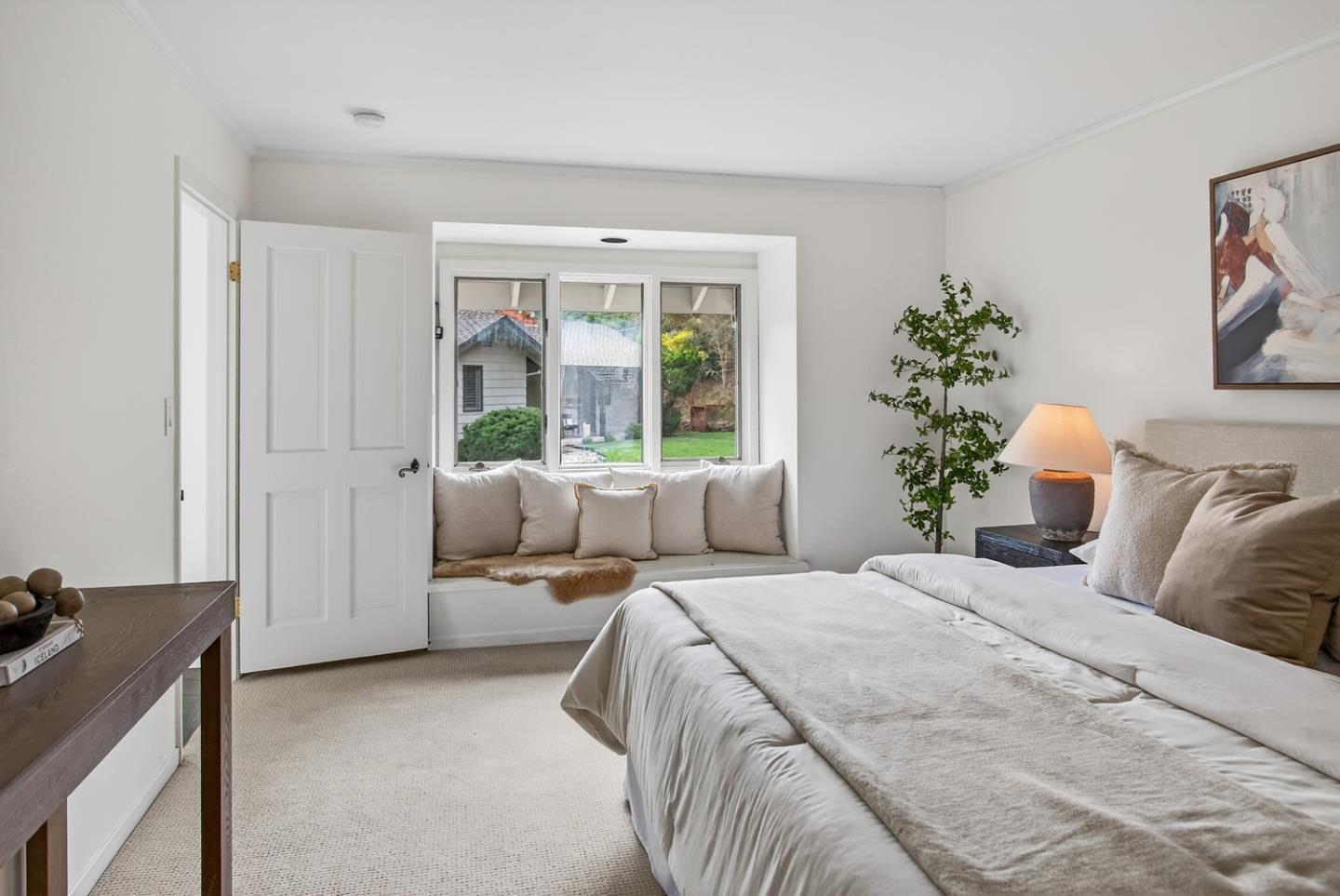 Detail Gallery Image 30 of 48 For 12911 Atherton Ct, Los Altos Hills,  CA 94022 - 5 Beds | 3/1 Baths