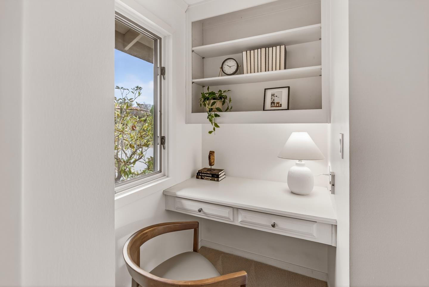 Detail Gallery Image 31 of 48 For 12911 Atherton Ct, Los Altos Hills,  CA 94022 - 5 Beds | 3/1 Baths