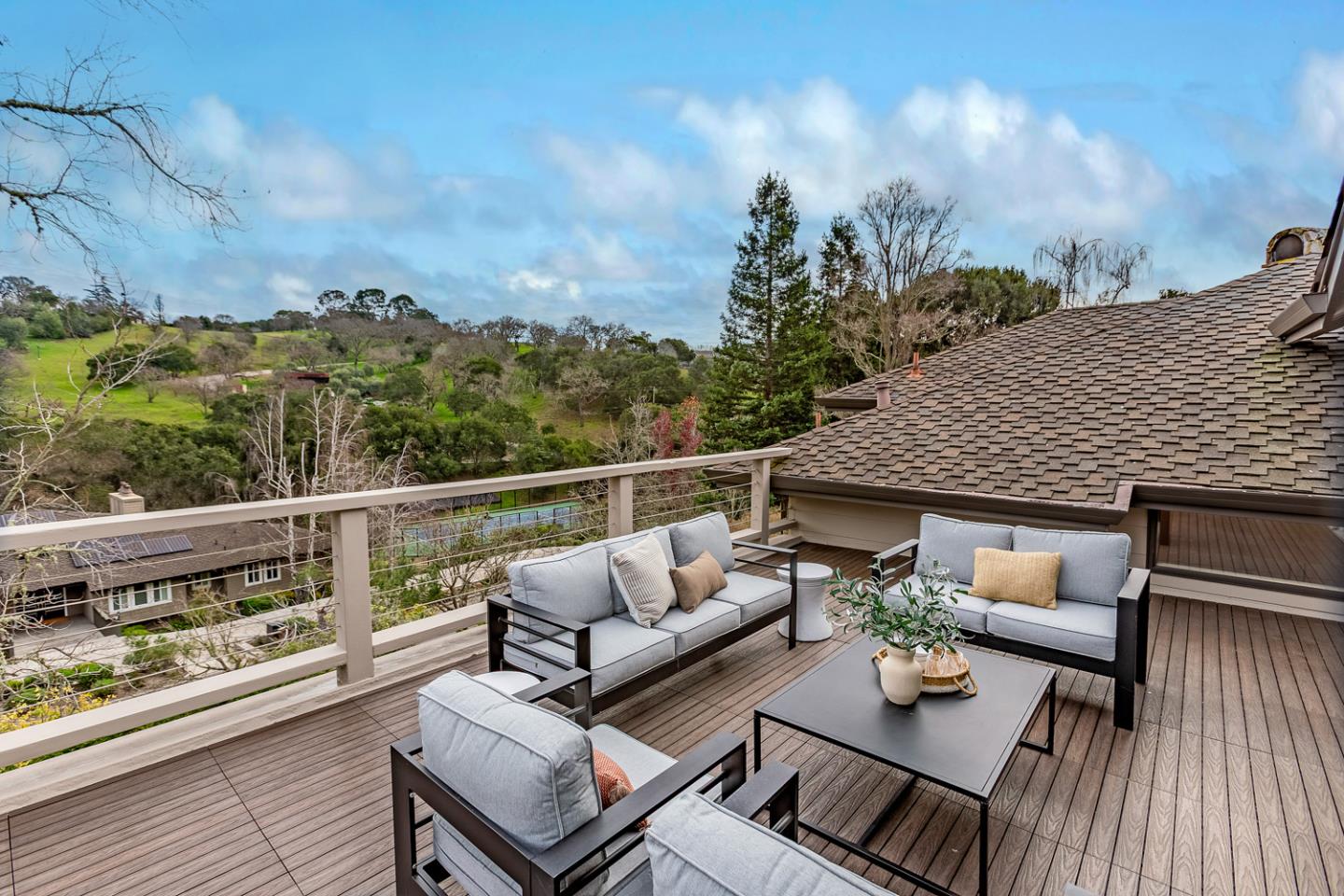 Detail Gallery Image 38 of 48 For 12911 Atherton Ct, Los Altos Hills,  CA 94022 - 5 Beds | 3/1 Baths