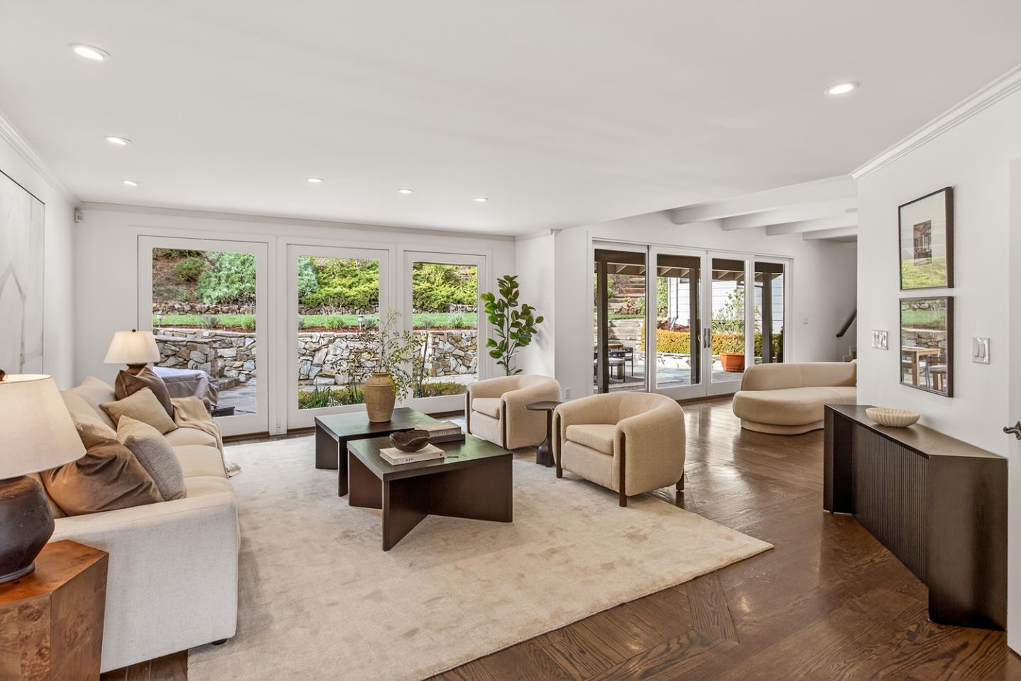 Detail Gallery Image 4 of 48 For 12911 Atherton Ct, Los Altos Hills,  CA 94022 - 5 Beds | 3/1 Baths