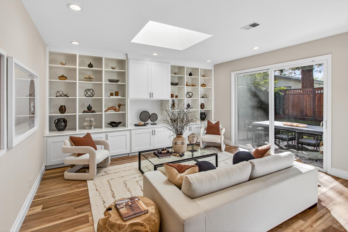 Detail Gallery Image 10 of 29 For 1861 Montecito Ave, Mountain View,  CA 94043 - 4 Beds | 2 Baths