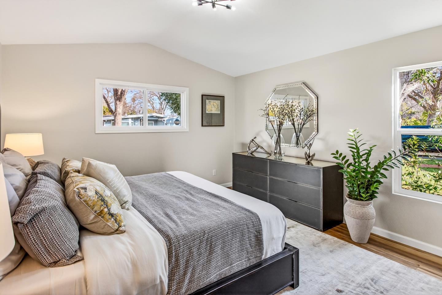 Detail Gallery Image 21 of 29 For 1861 Montecito Ave, Mountain View,  CA 94043 - 4 Beds | 2 Baths