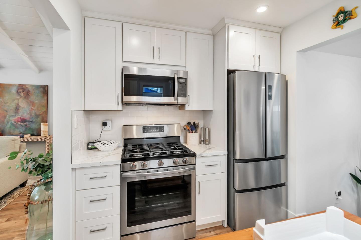 Detail Gallery Image 12 of 31 For 131 Carmel Ave, Pacifica,  CA 94044 - 1 Beds | 1 Baths