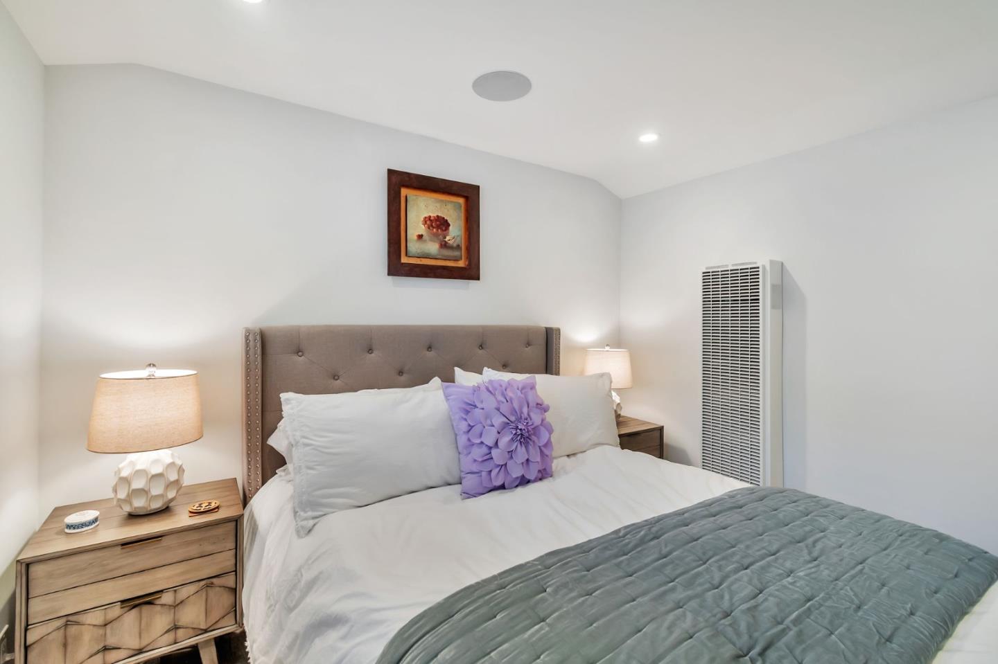 Detail Gallery Image 19 of 31 For 131 Carmel Ave, Pacifica,  CA 94044 - 1 Beds | 1 Baths