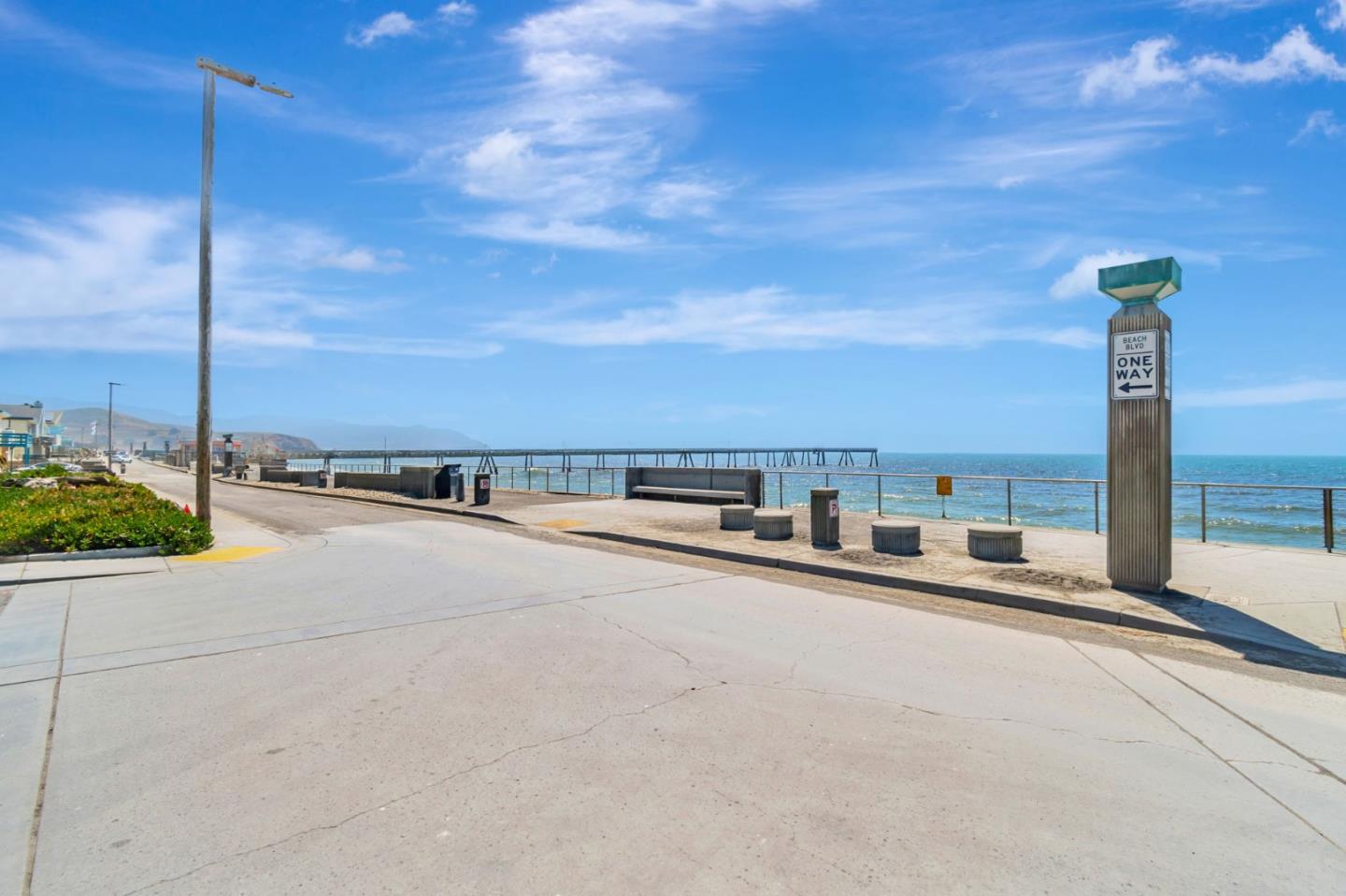 Detail Gallery Image 28 of 31 For 131 Carmel Ave, Pacifica,  CA 94044 - 1 Beds | 1 Baths