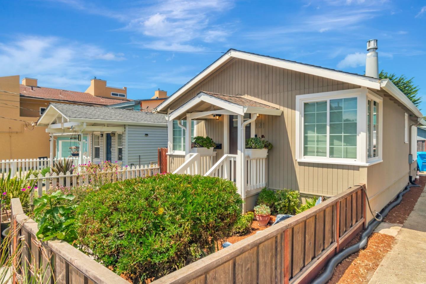 131 Carmel Avenue, Pacifica, CA, 94044