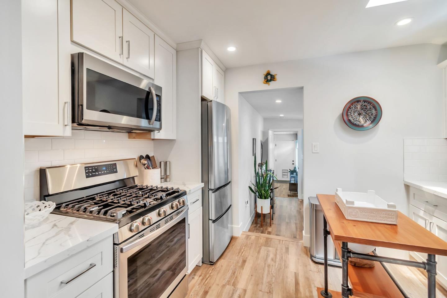 Detail Gallery Image 9 of 31 For 131 Carmel Ave, Pacifica,  CA 94044 - 1 Beds | 1 Baths