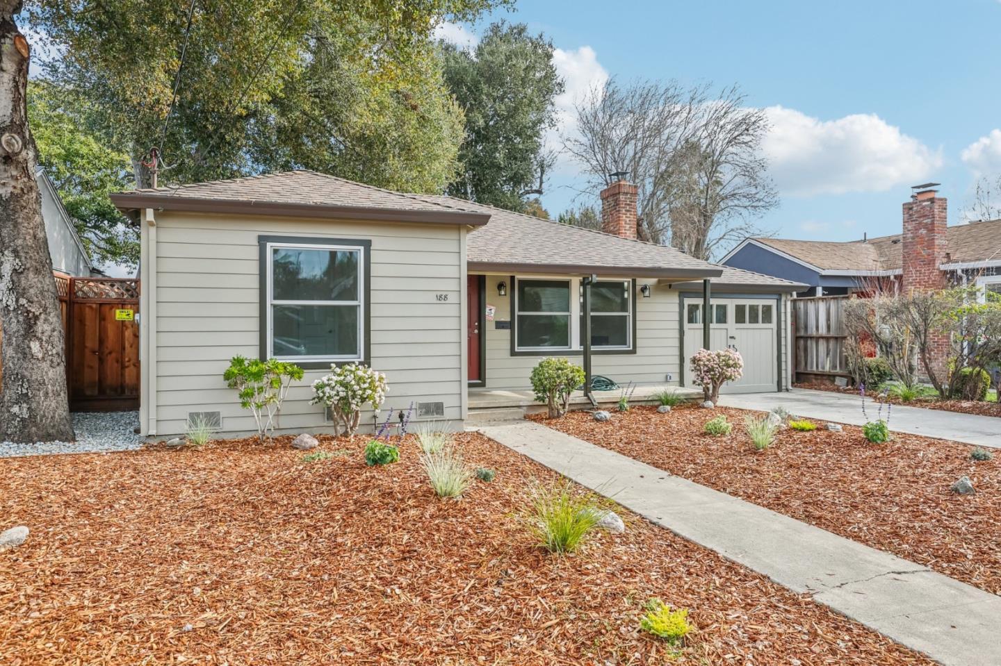 Detail Gallery Image 2 of 23 For 188 S Morrison Ave, San Jose,  CA 95126 - 2 Beds | 1 Baths