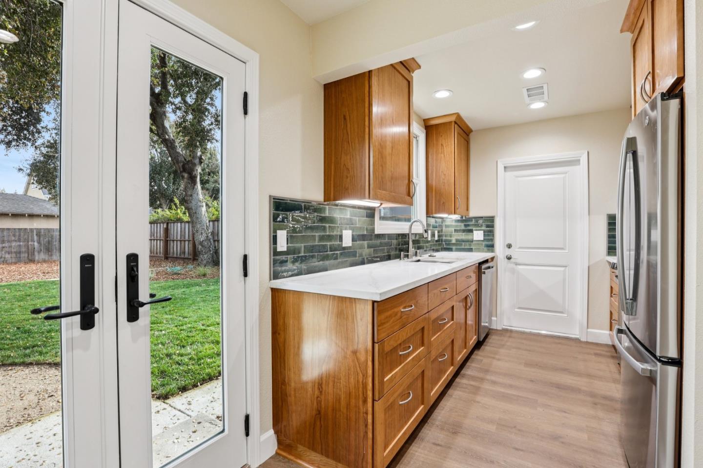 Detail Gallery Image 6 of 23 For 188 S Morrison Ave, San Jose,  CA 95126 - 2 Beds | 1 Baths