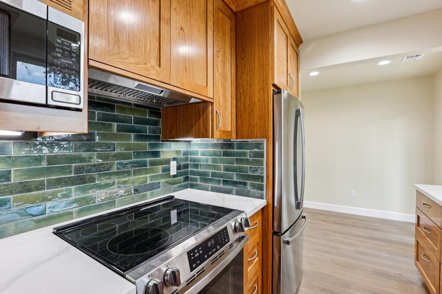 Detail Gallery Image 9 of 23 For 188 S Morrison Ave, San Jose,  CA 95126 - 2 Beds | 1 Baths