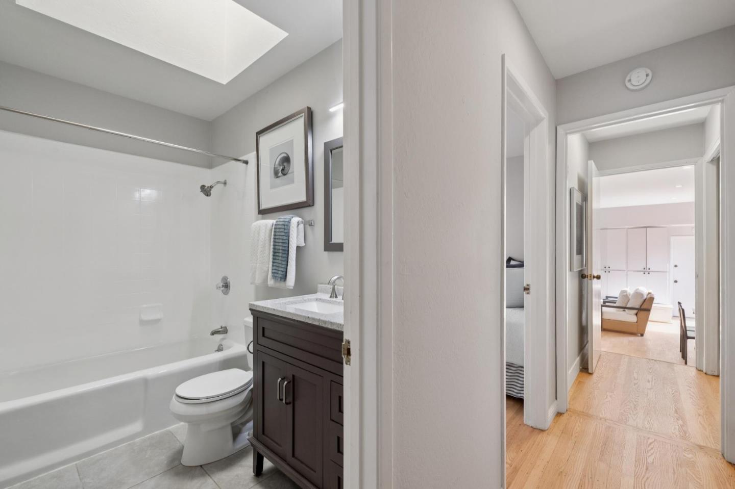 Detail Gallery Image 23 of 45 For 50 Los Altos Ave, Los Altos,  CA 94022 - 5 Beds | 4 Baths