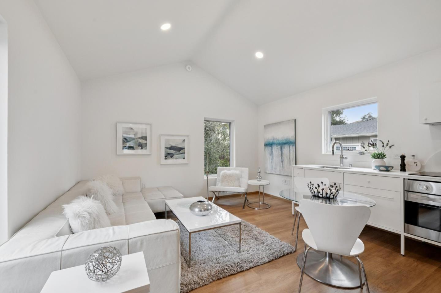 Detail Gallery Image 38 of 45 For 50 Los Altos Ave, Los Altos,  CA 94022 - 5 Beds | 4 Baths