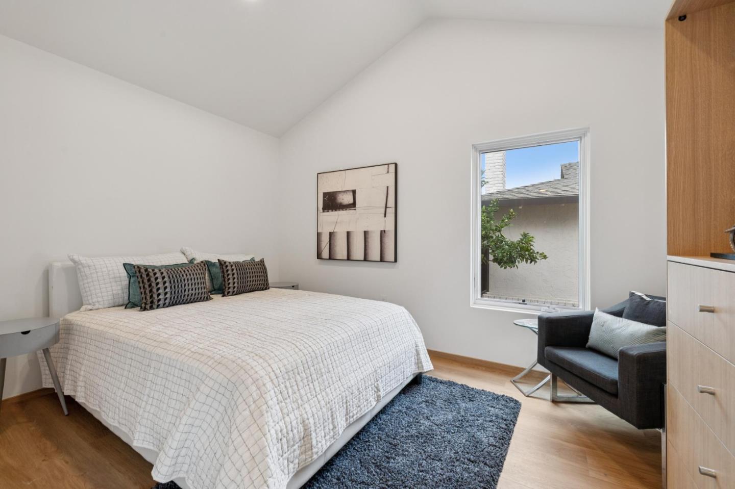 Detail Gallery Image 41 of 45 For 50 Los Altos Ave, Los Altos,  CA 94022 - 5 Beds | 4 Baths