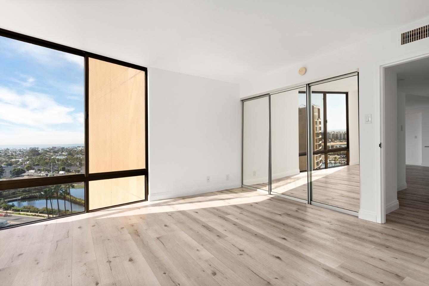 Detail Gallery Image 14 of 21 For 4316 Marina City Dr #919C,  Marina Del Rey,  CA 90292 - 3 Beds | 2 Baths