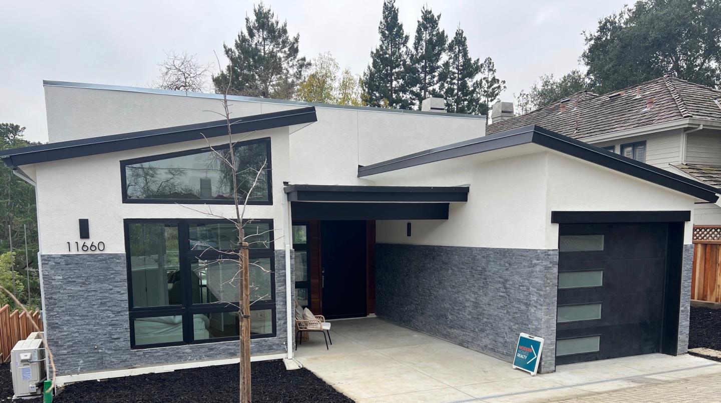 Detail Gallery Image 2 of 32 For 11660 Winding Way, Los Altos,  CA 94024 - 5 Beds | 5 Baths