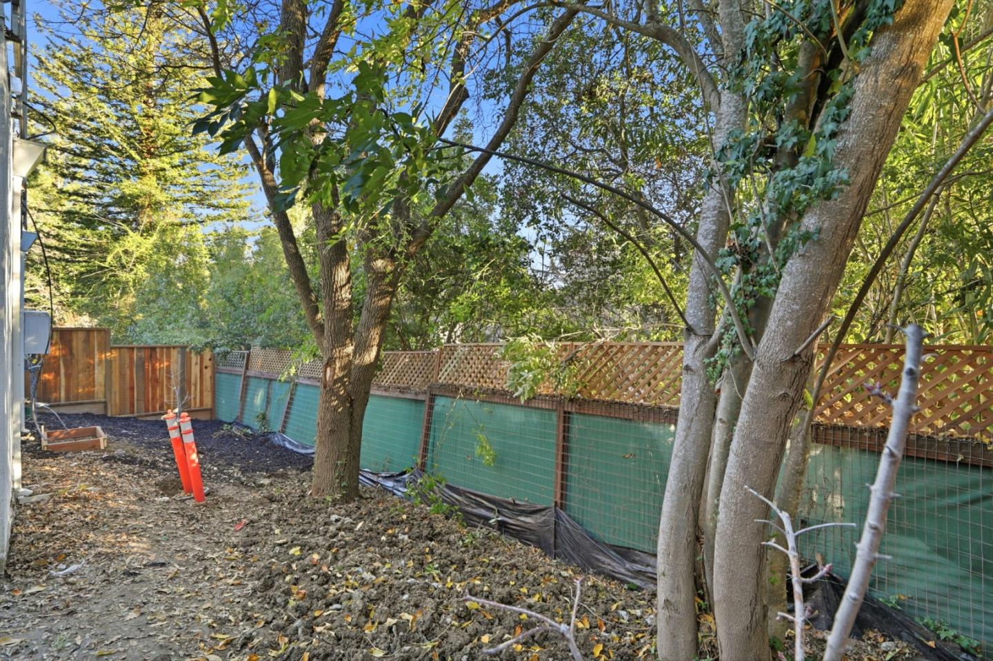 Detail Gallery Image 27 of 32 For 11660 Winding Way, Los Altos,  CA 94024 - 5 Beds | 5 Baths