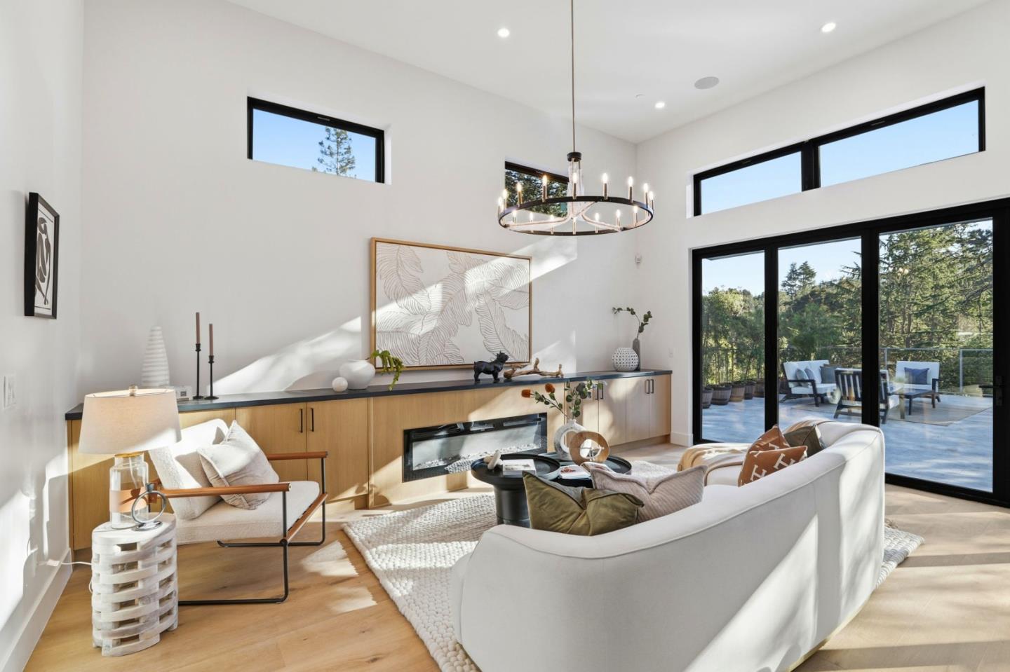 Detail Gallery Image 9 of 32 For 11660 Winding Way, Los Altos,  CA 94024 - 5 Beds | 5 Baths