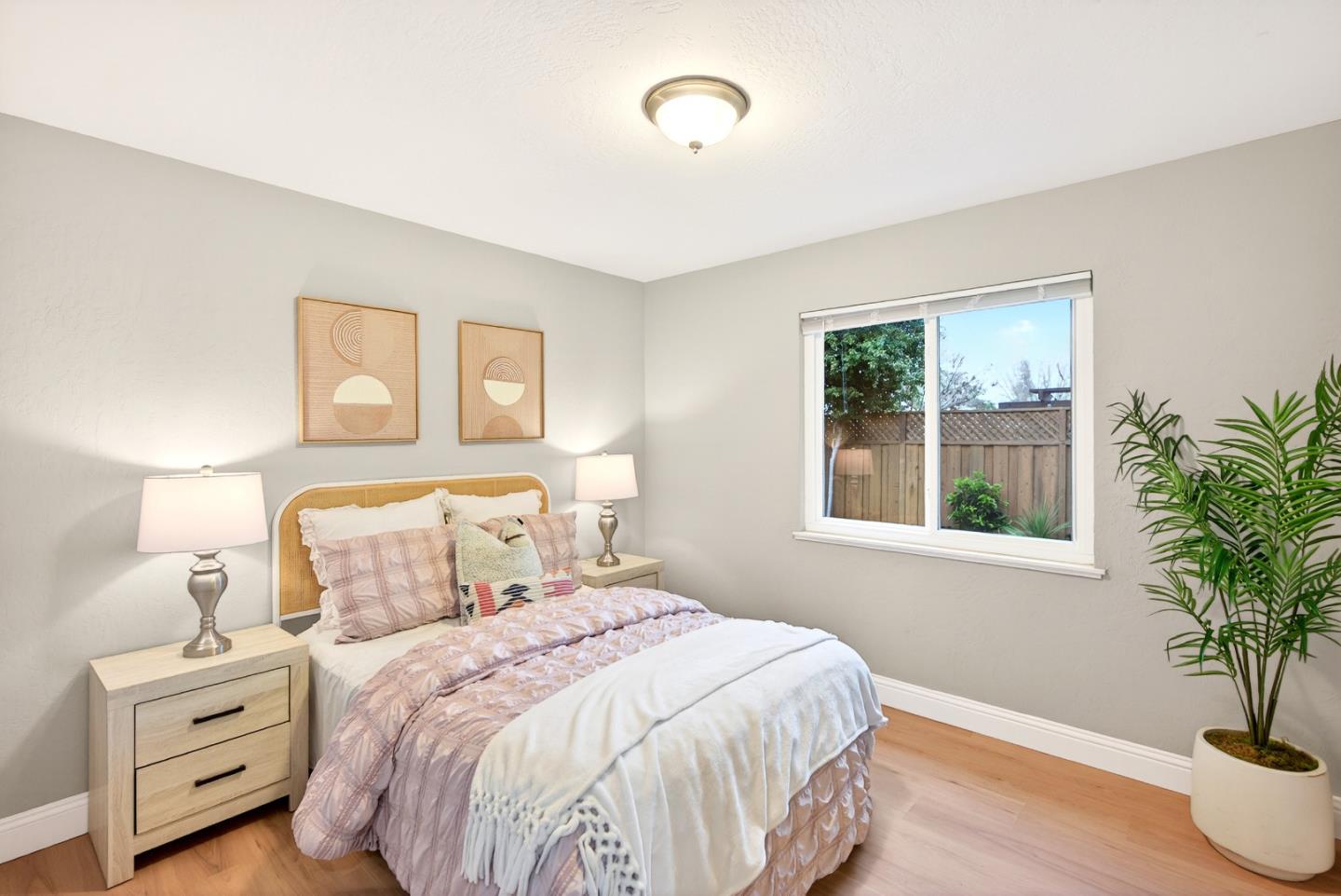 Detail Gallery Image 14 of 26 For 766 Cuesta Dr, Mountain View,  CA 94040 - 3 Beds | 2 Baths