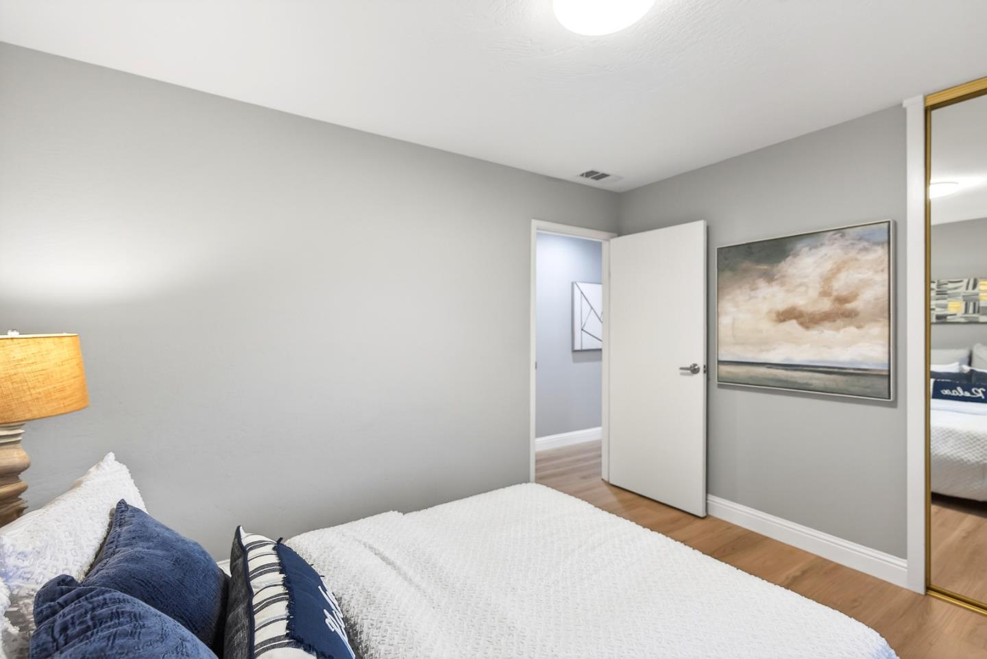 Detail Gallery Image 18 of 26 For 766 Cuesta Dr, Mountain View,  CA 94040 - 3 Beds | 2 Baths