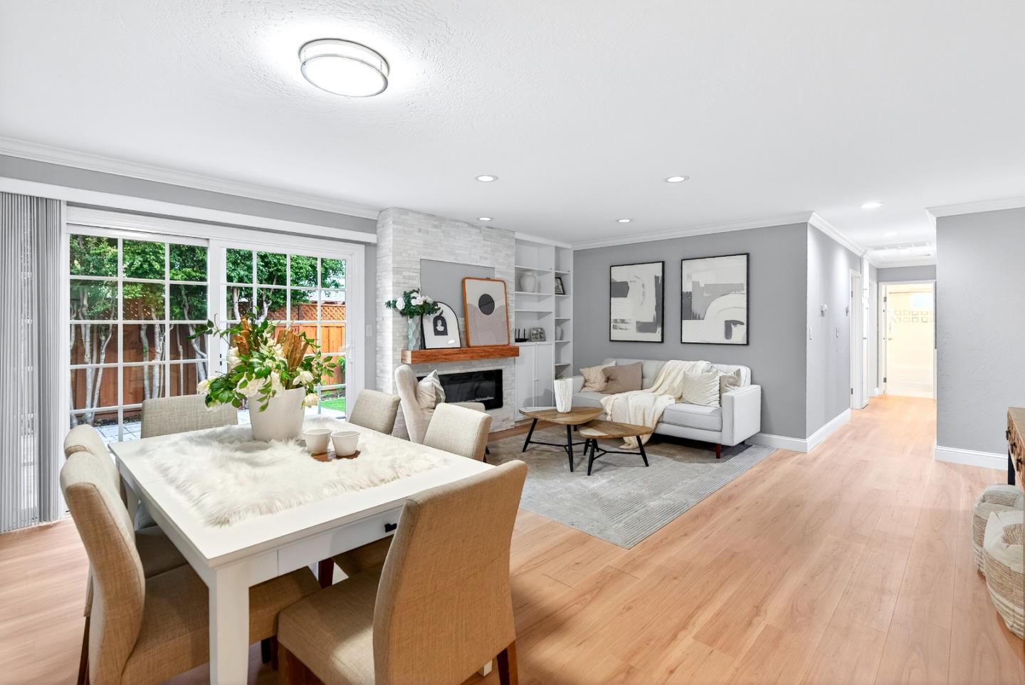 Detail Gallery Image 6 of 26 For 766 Cuesta Dr, Mountain View,  CA 94040 - 3 Beds | 2 Baths