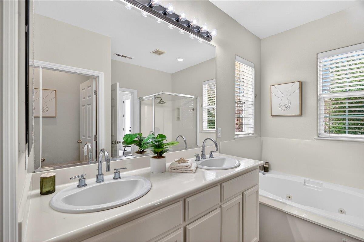 Detail Gallery Image 27 of 52 For 976 Foxworthy Ave, San Jose,  CA 95125 - 4 Beds | 3 Baths