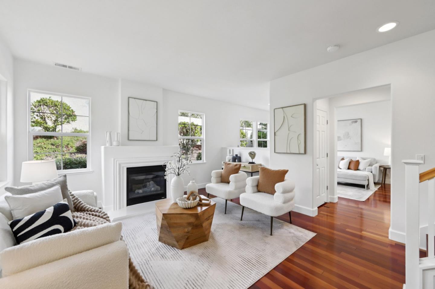 Detail Gallery Image 4 of 70 For 3858 Evangelho Cir, San Jose,  CA 95148 - 4 Beds | 2/1 Baths