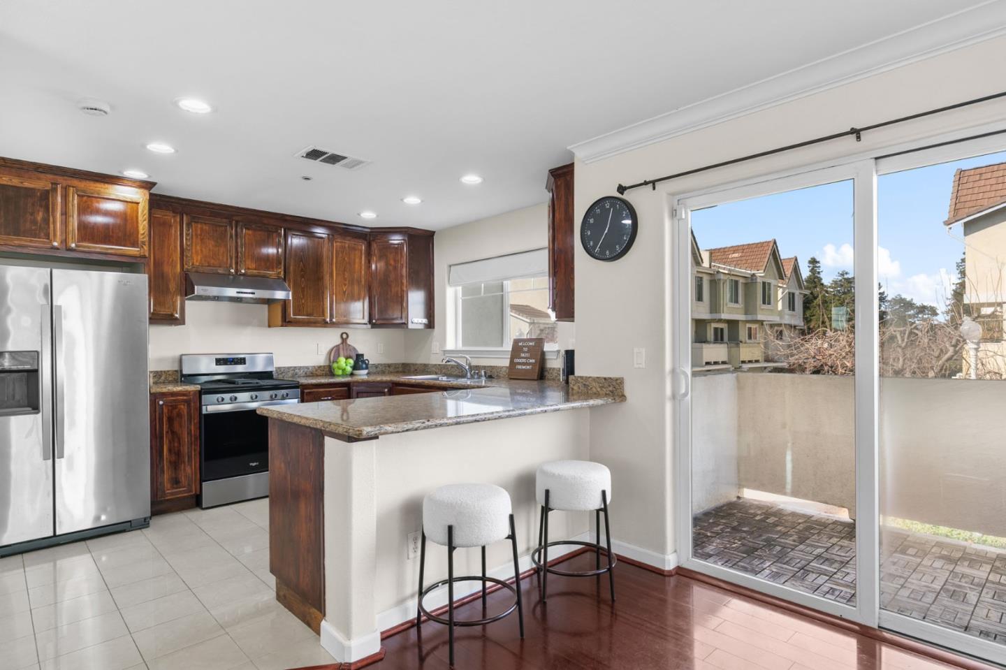 Detail Gallery Image 10 of 32 For 38211 Eggers Cmn, Fremont,  CA 94536 - 3 Beds | 2/1 Baths