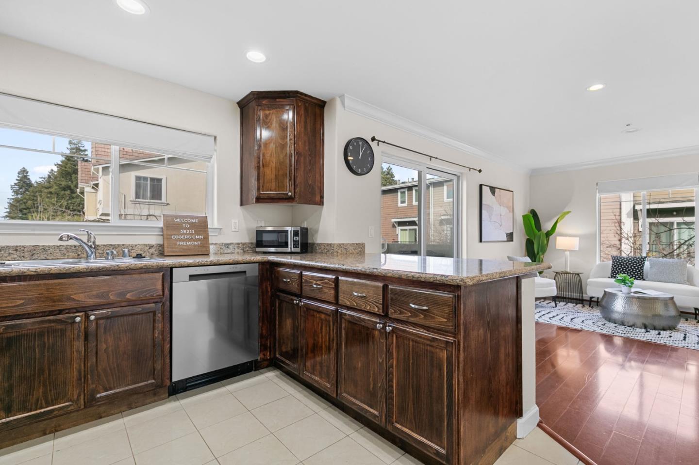 Detail Gallery Image 13 of 32 For 38211 Eggers Cmn, Fremont,  CA 94536 - 3 Beds | 2/1 Baths