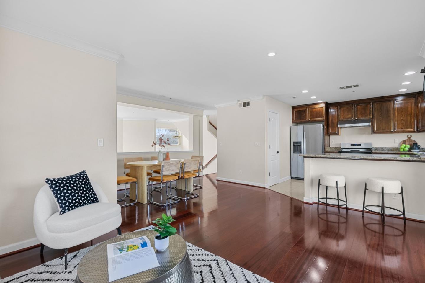 Detail Gallery Image 9 of 32 For 38211 Eggers Cmn, Fremont,  CA 94536 - 3 Beds | 2/1 Baths