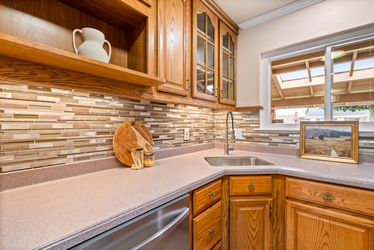 Detail Gallery Image 13 of 46 For 2440 Tipperary Ave, South San Francisco,  CA 94080 - 4 Beds | 2 Baths