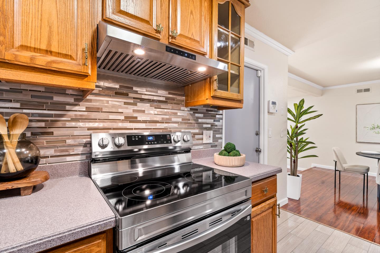 Detail Gallery Image 15 of 46 For 2440 Tipperary Ave, South San Francisco,  CA 94080 - 4 Beds | 2 Baths