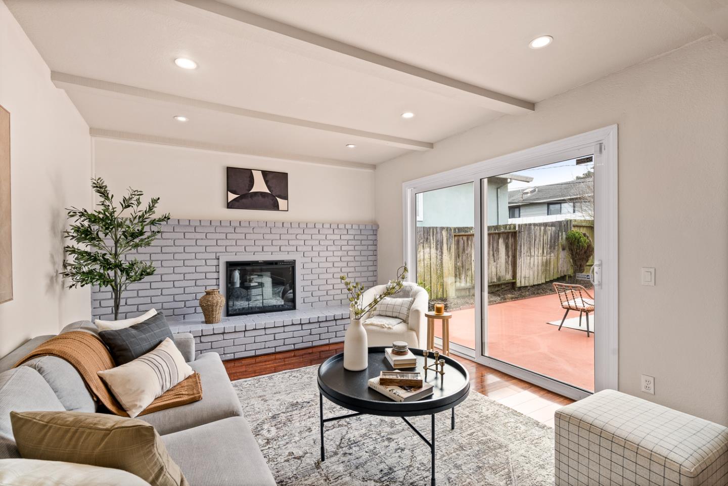 Detail Gallery Image 17 of 46 For 2440 Tipperary Ave, South San Francisco,  CA 94080 - 4 Beds | 2 Baths