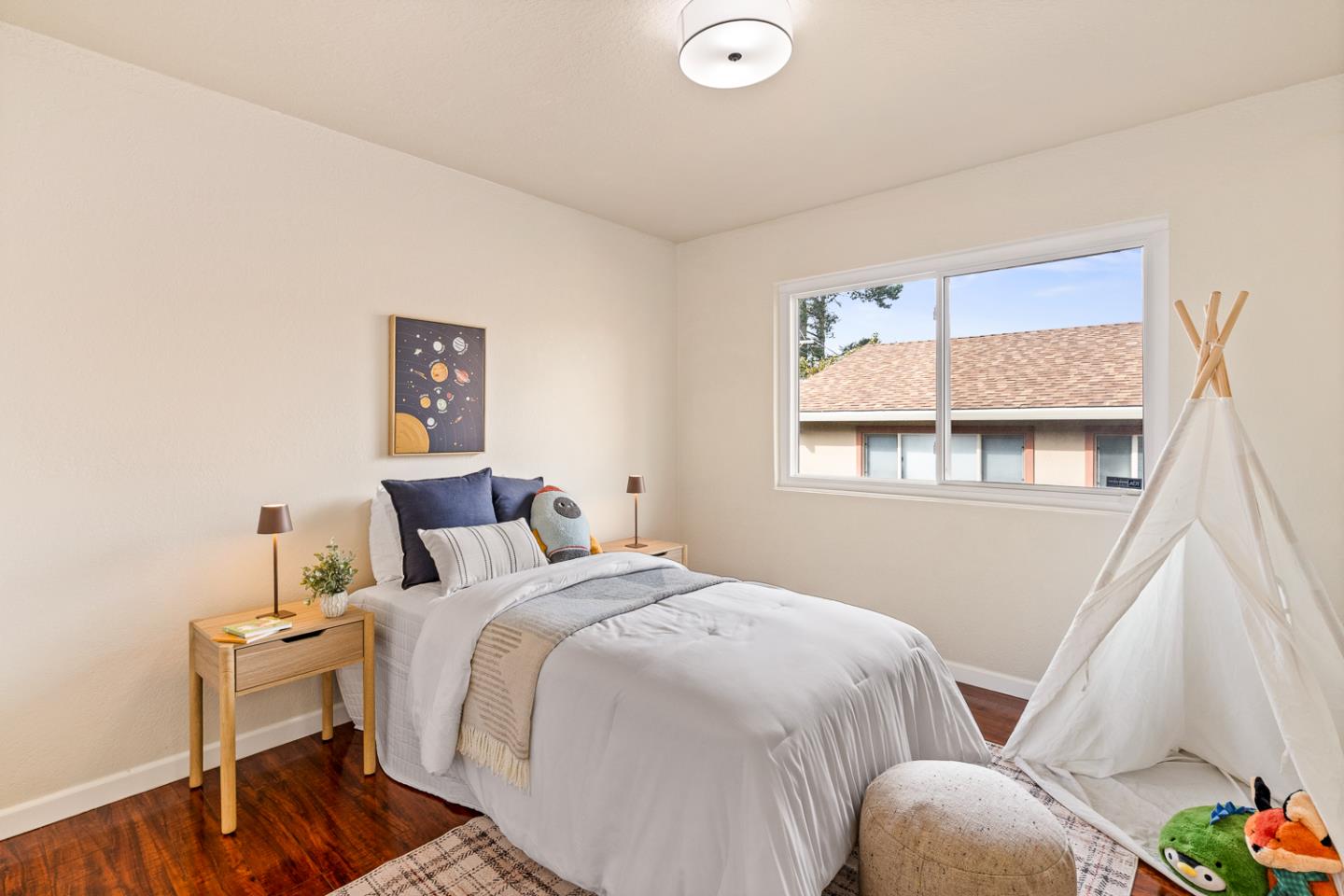 Detail Gallery Image 25 of 46 For 2440 Tipperary Ave, South San Francisco,  CA 94080 - 4 Beds | 2 Baths