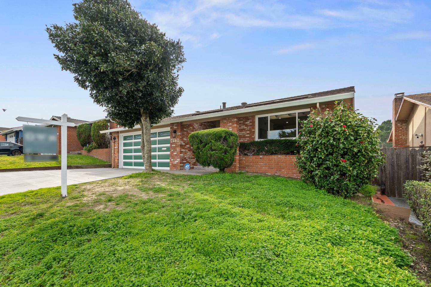 Detail Gallery Image 3 of 46 For 2440 Tipperary Ave, South San Francisco,  CA 94080 - 4 Beds | 2 Baths