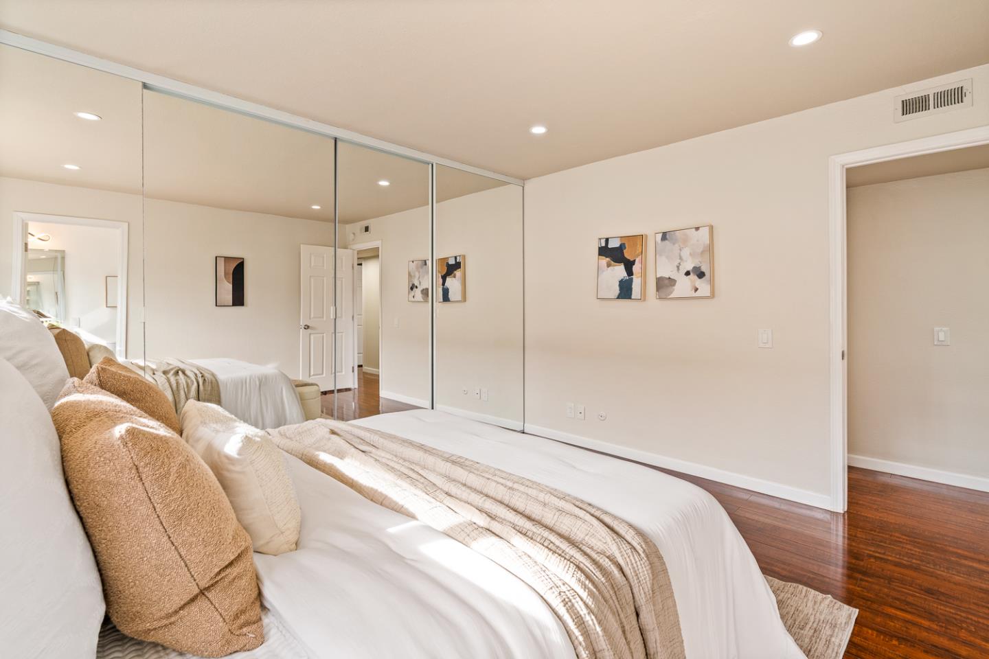 Detail Gallery Image 31 of 46 For 2440 Tipperary Ave, South San Francisco,  CA 94080 - 4 Beds | 2 Baths