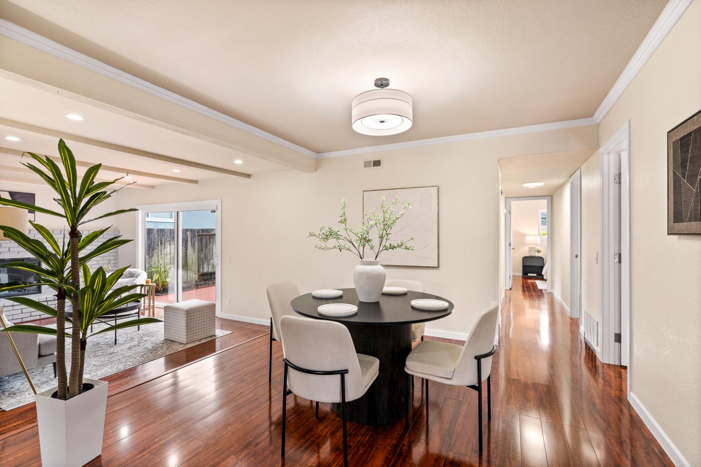 Detail Gallery Image 8 of 46 For 2440 Tipperary Ave, South San Francisco,  CA 94080 - 4 Beds | 2 Baths