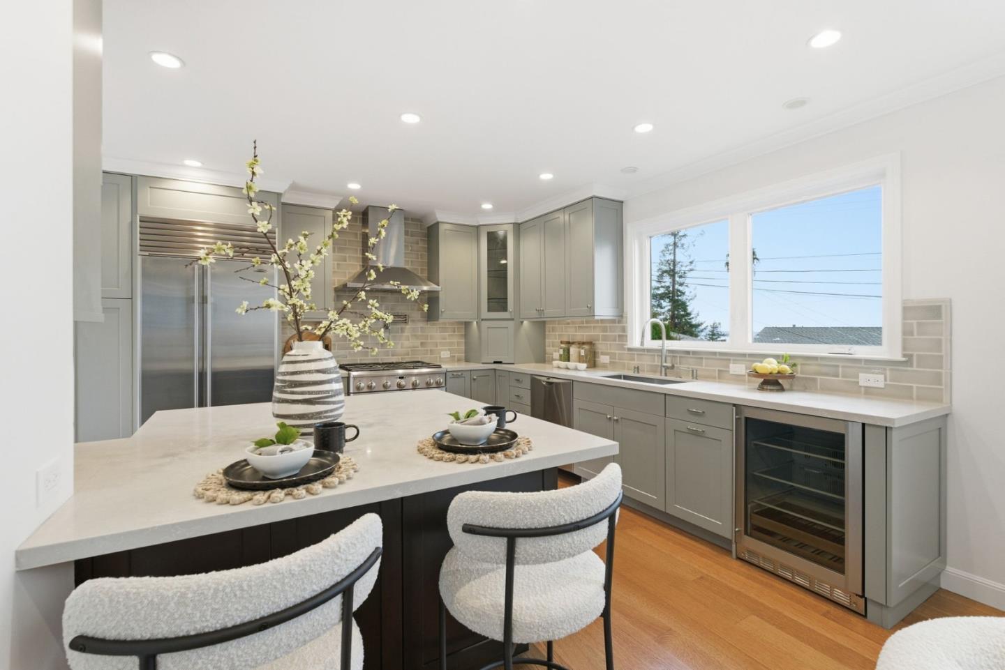 Detail Gallery Image 20 of 64 For 4030 Bayview Ave, San Mateo,  CA 94403 - 3 Beds | 2 Baths