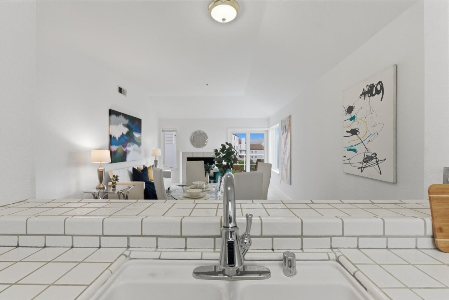 Detail Gallery Image 13 of 39 For 755 Mountain View Dr #2,  Daly City,  CA 94014 - 2 Beds | 2 Baths