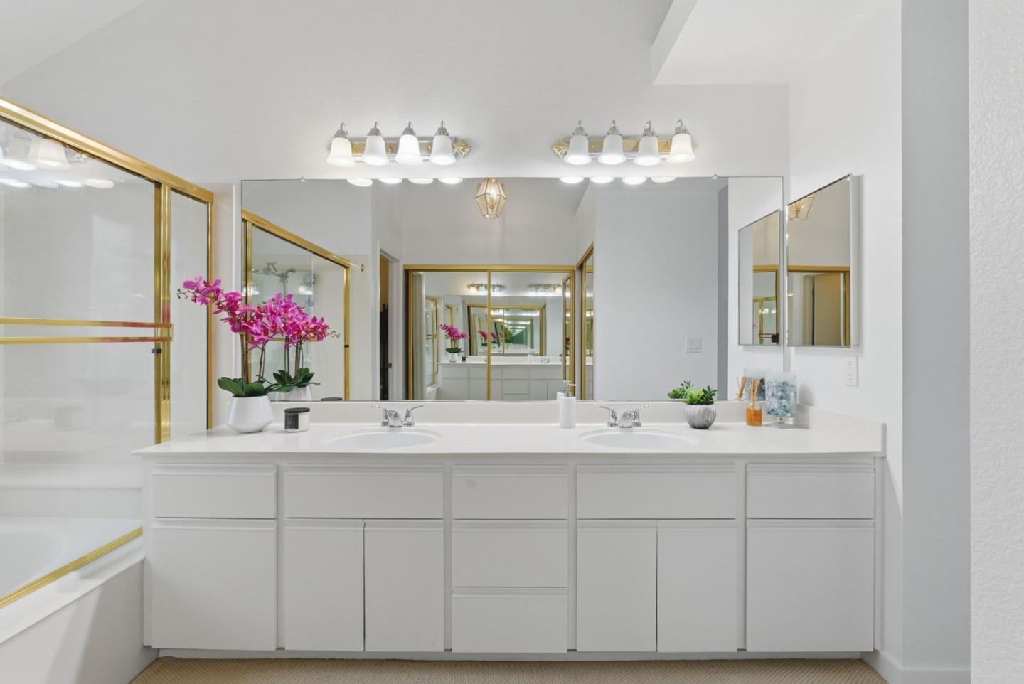 Detail Gallery Image 21 of 39 For 755 Mountain View Dr #2,  Daly City,  CA 94014 - 2 Beds | 2 Baths