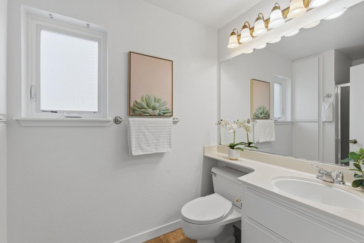 Detail Gallery Image 23 of 39 For 755 Mountain View Dr #2,  Daly City,  CA 94014 - 2 Beds | 2 Baths