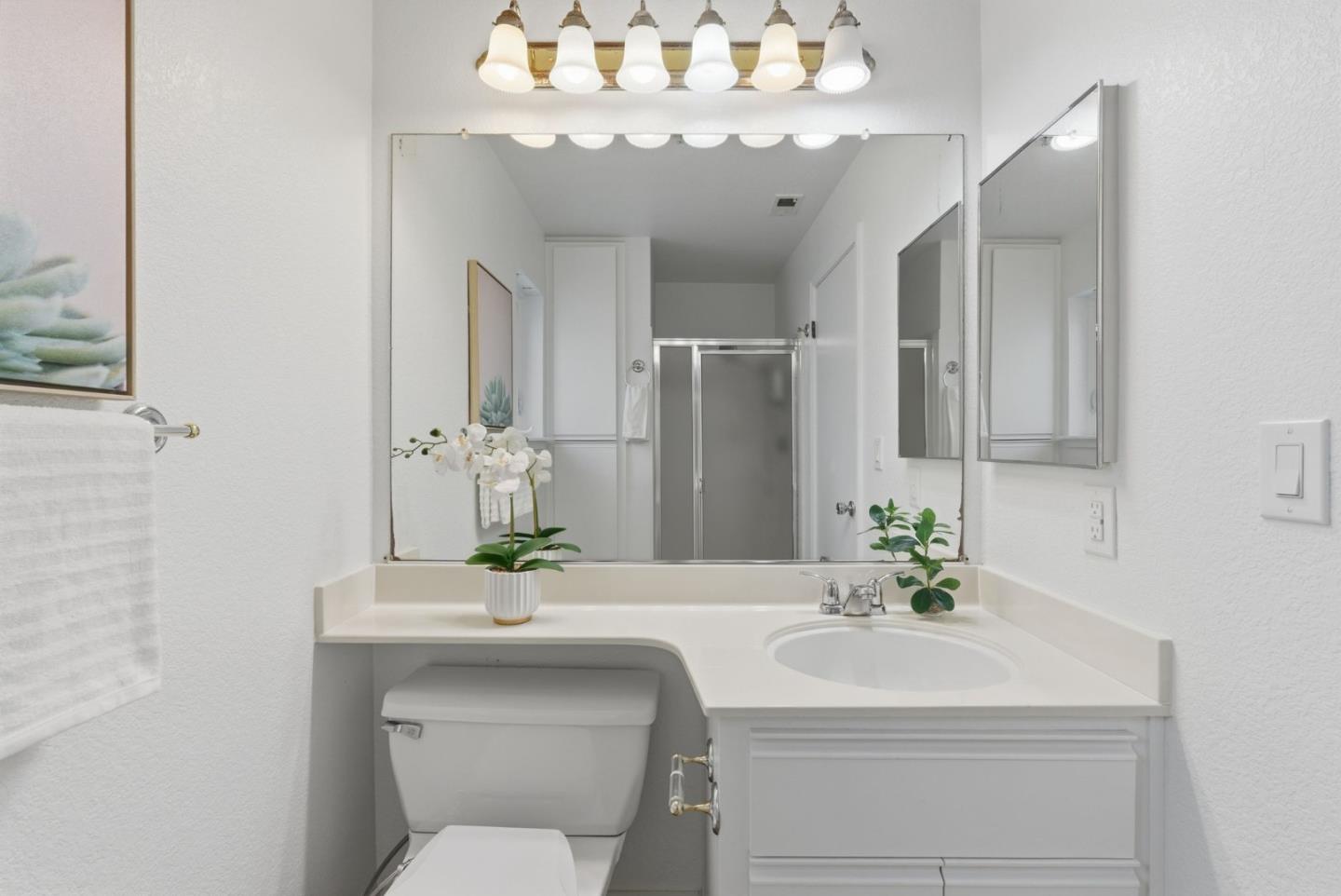 Detail Gallery Image 24 of 39 For 755 Mountain View Dr #2,  Daly City,  CA 94014 - 2 Beds | 2 Baths