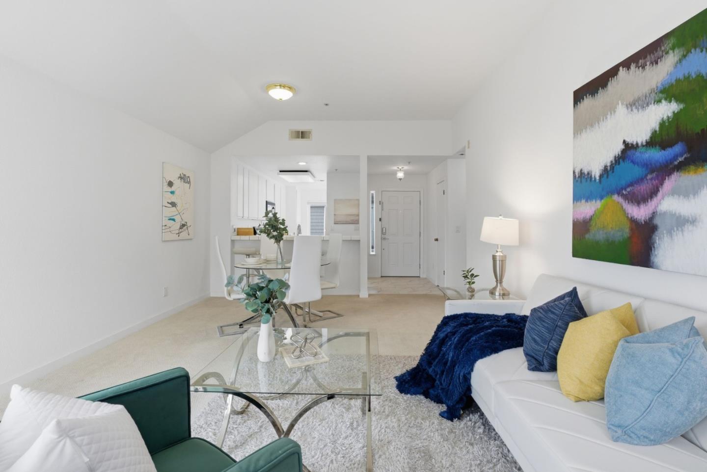 Detail Gallery Image 5 of 39 For 755 Mountain View Dr #2,  Daly City,  CA 94014 - 2 Beds | 2 Baths